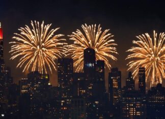 Мейсі 4 липня феєрверки Спеціальний 2025: Як шукати з будь -якого місця