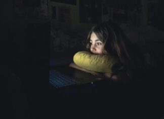 OpenAI створює версію ChatGPT для підлітків
