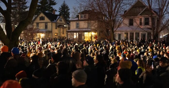 dba5d6cd-7eab-4005-a999-018d0e7ce384