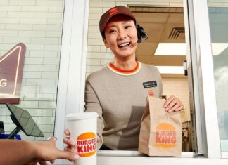 Burger King implementará un chatbot con inteligencia artificial para monitorear y asesorar a los empleados